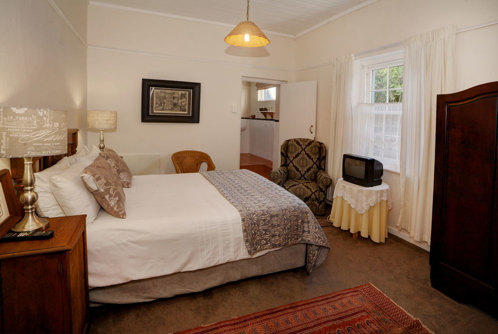 Outeniqua Travel Lodge George Luaran gambar
