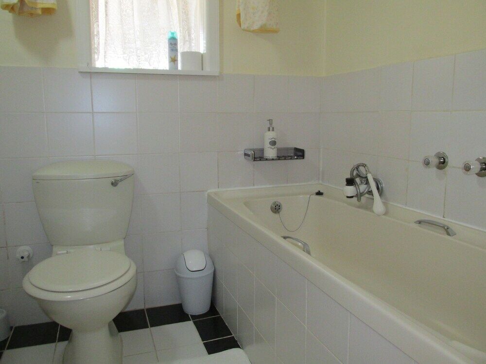 Outeniqua Travel Lodge George Luaran gambar
