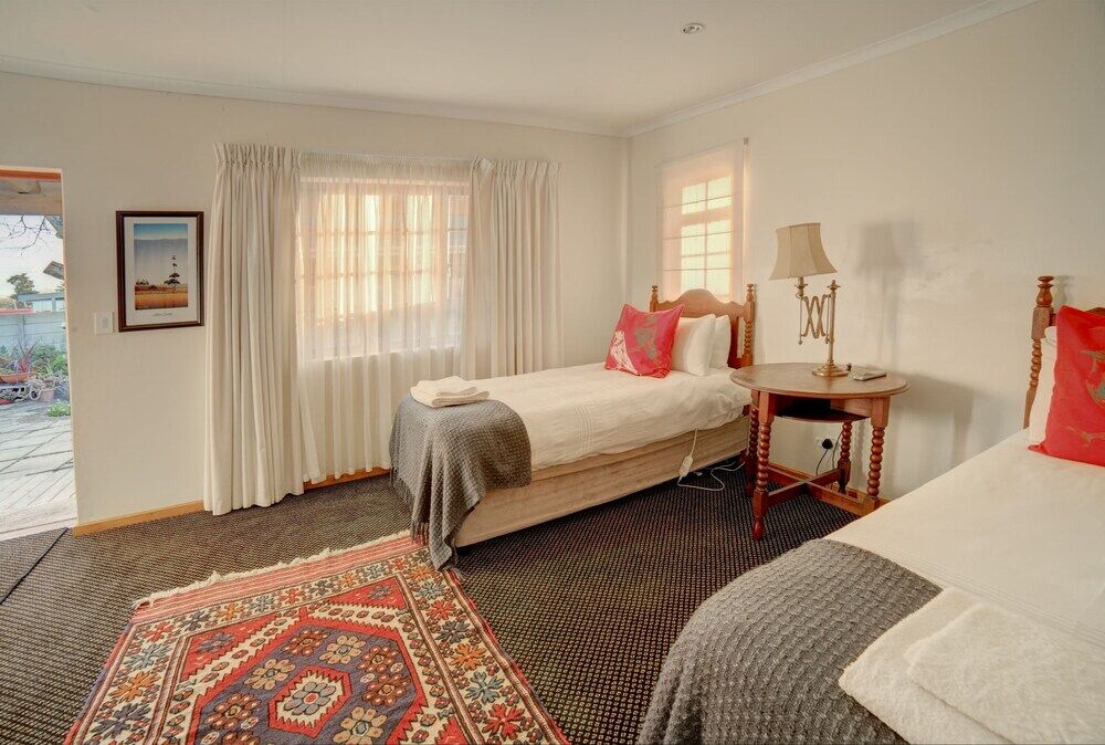 Outeniqua Travel Lodge George Luaran gambar